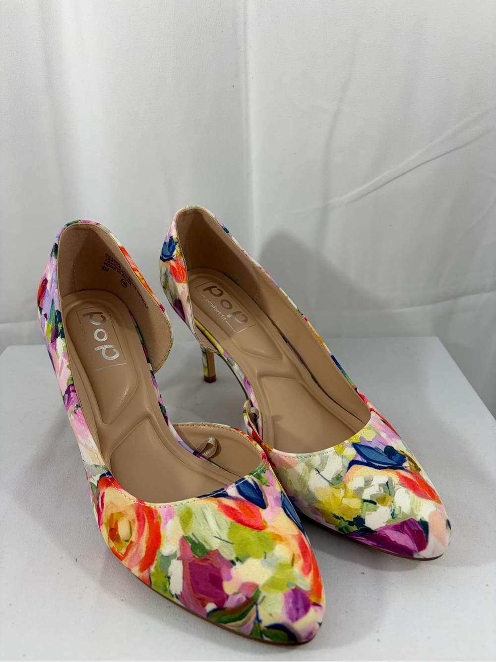 NWT pop Women’s Size 8 Floral Multicolor Pointed-Toe Heels